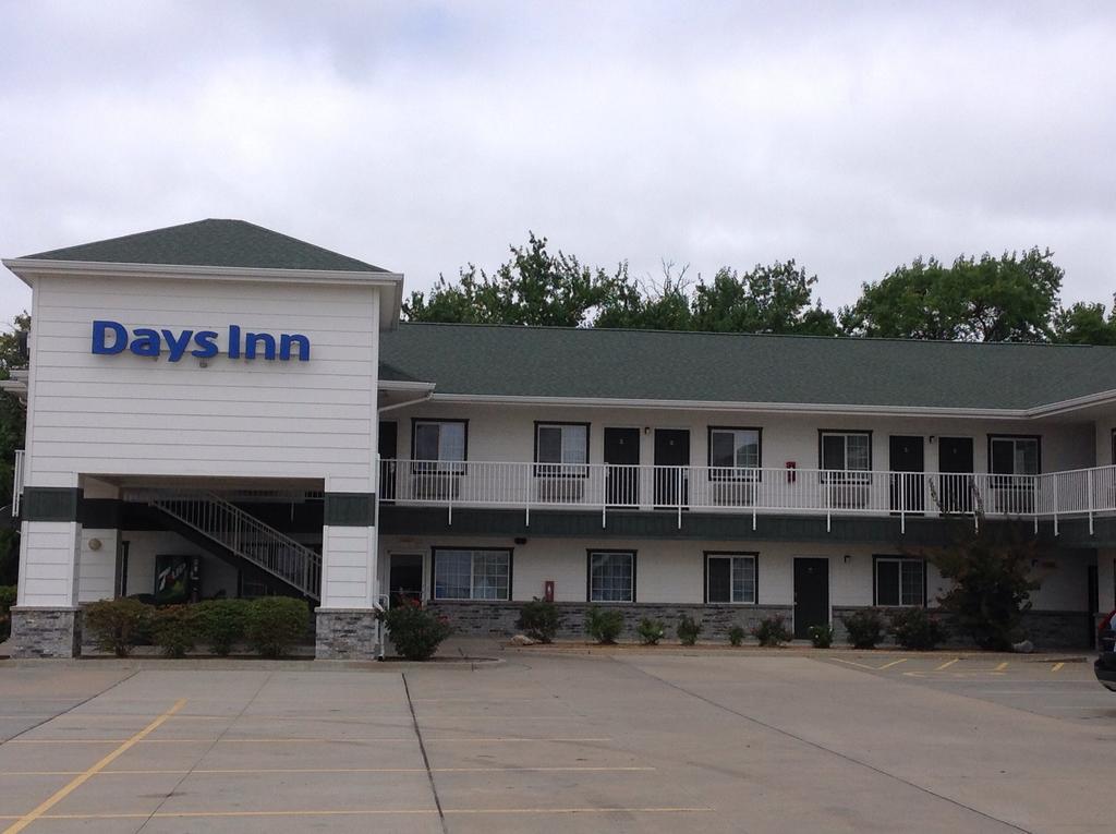 Days Inn By Wyndham Andover Εξωτερικό φωτογραφία