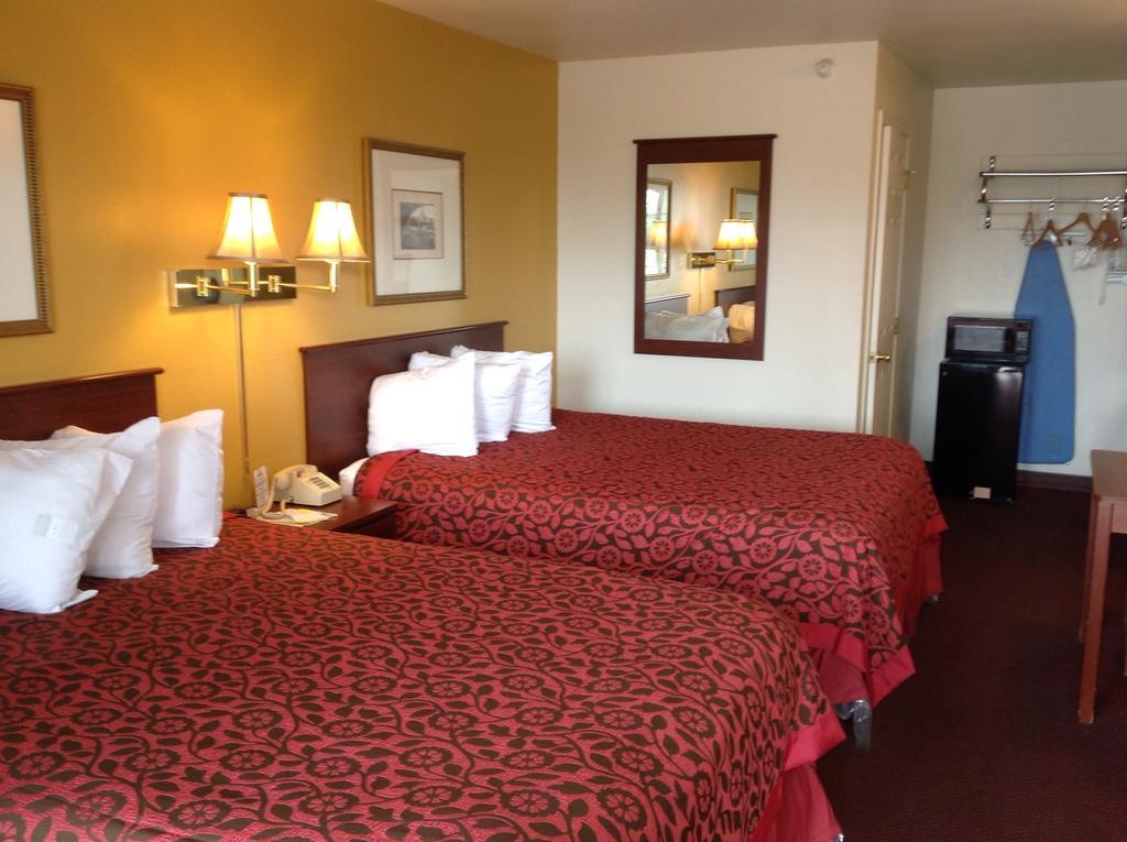 Days Inn By Wyndham Andover Εξωτερικό φωτογραφία