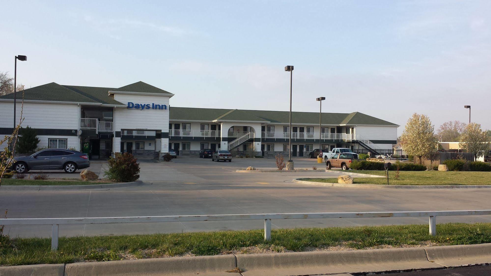 Days Inn By Wyndham Andover Εξωτερικό φωτογραφία